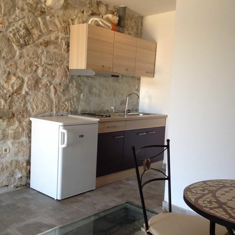 Apartments Acalinovic Vis Room photo